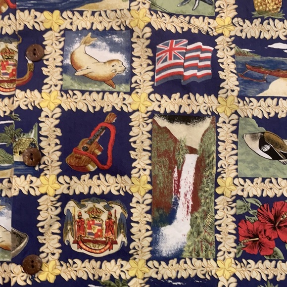 Hilo Hattie Hawaiian Shirt - Size Large - Picture 3 of 4